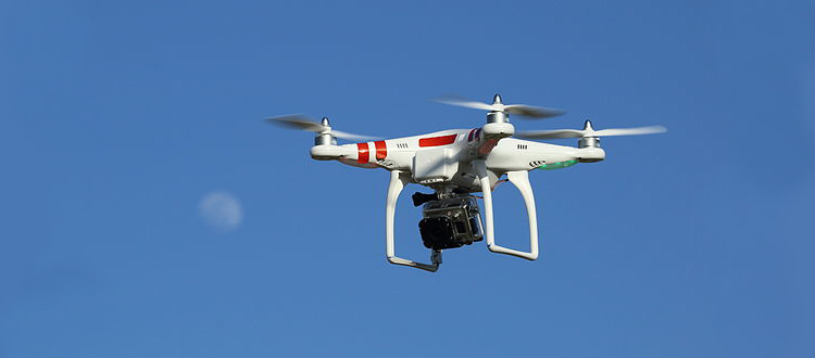  Quadcopter drone with camera