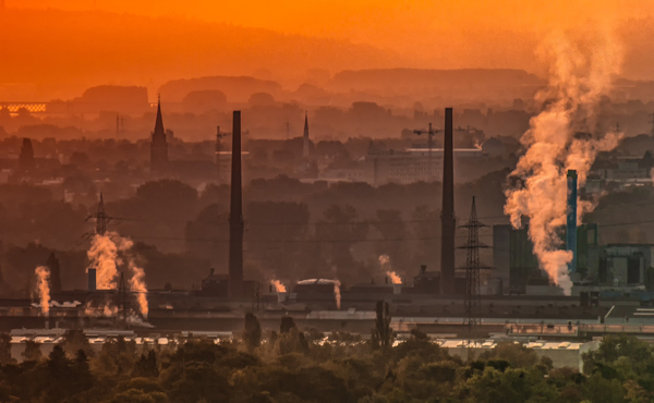 Emissions from industrial operations. (Image by analogicus from Pixabay.)