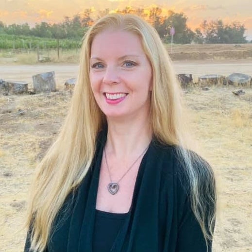 Headshot of Jennifer Small Griswold