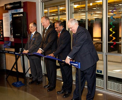 CAR President Tom Bogdan (at left), Governor Matt Mead of Wyoming, National Science Foundation Director Dr. Subra Suresh, and University of Wyoming Vice President of Research & Economic Development Dr. Bill Gern cut the official ribbon to launch operations at the new facility.