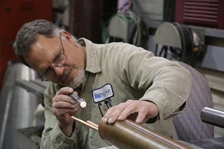 Tom Wissman, instrument maker