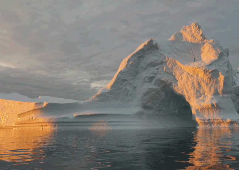 Greenland iceberg (NASA/Saskia Madlene)