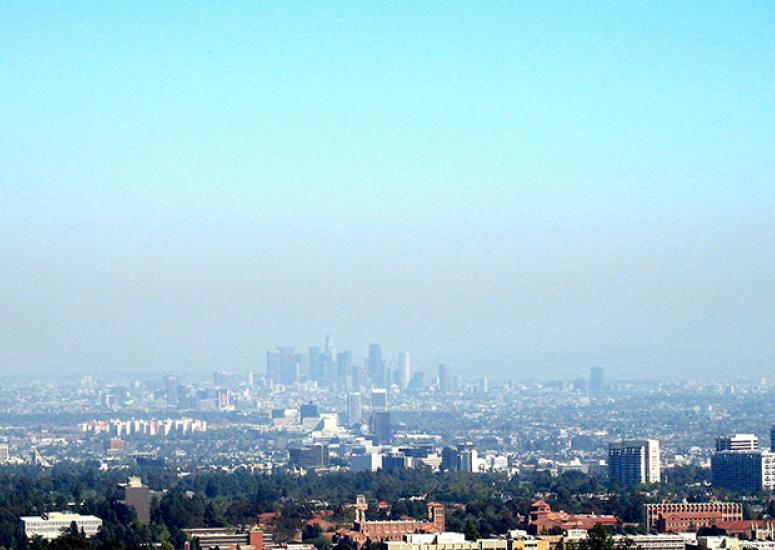 Hazy skies in Los Angeles as viewed from the Getty Center, 3/18/08