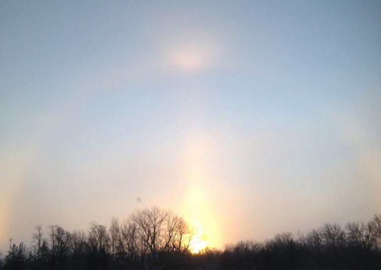 Midwest cold wave: Ice fog in frigid air produces sun dogs