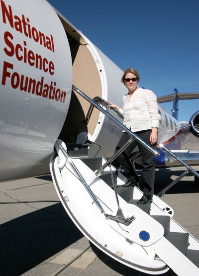 Vanda Grubišić boarding the NSF/NCAR HIAPER aircraft