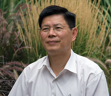 Portrait of Ying-Hwa "Bill" Kuo.